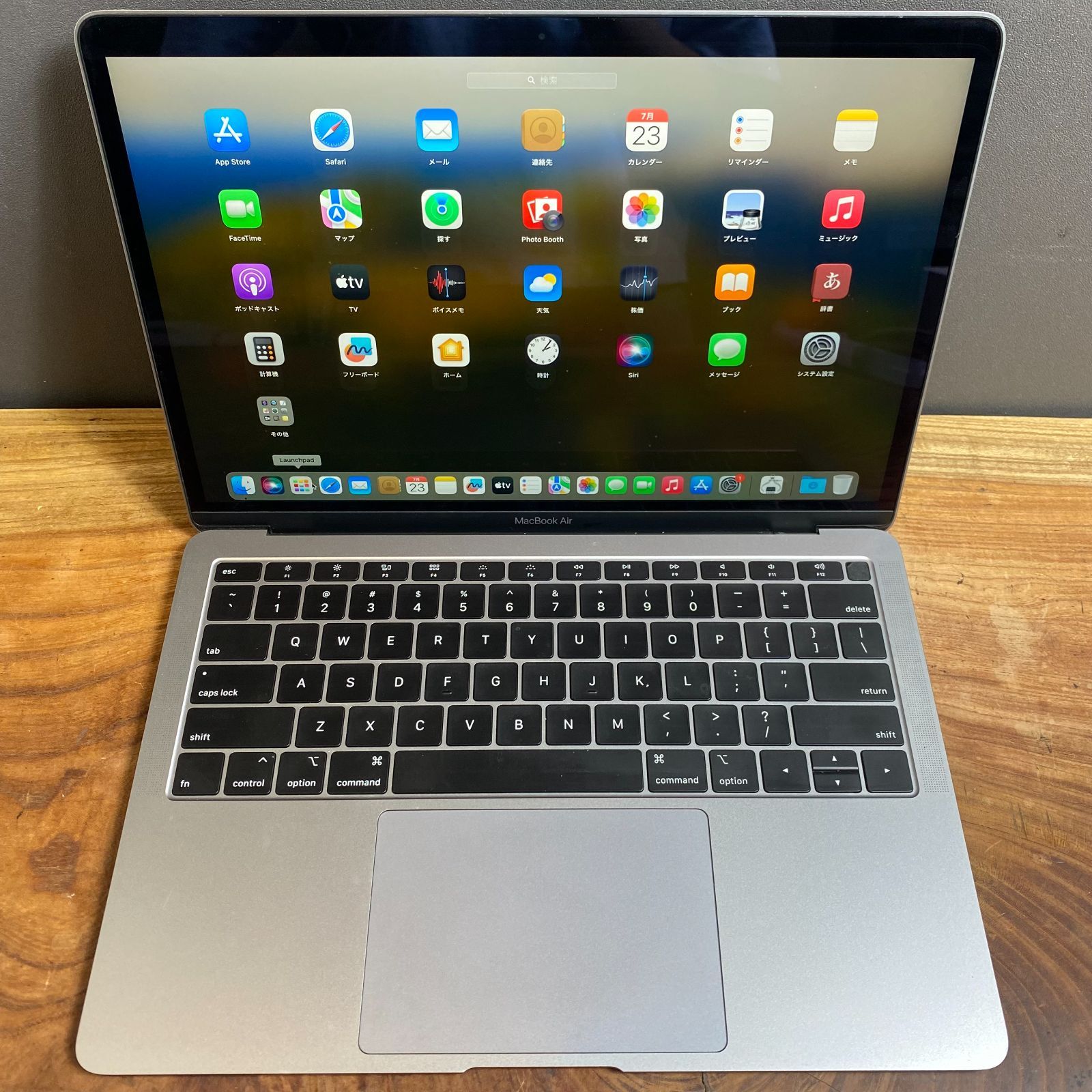 [箱付属品完備] MacBook Air 2019 i5 128GBメモリ8GB Amazon.com: Apple Mid 2019 MacBook Air with 1.6GHz Intel