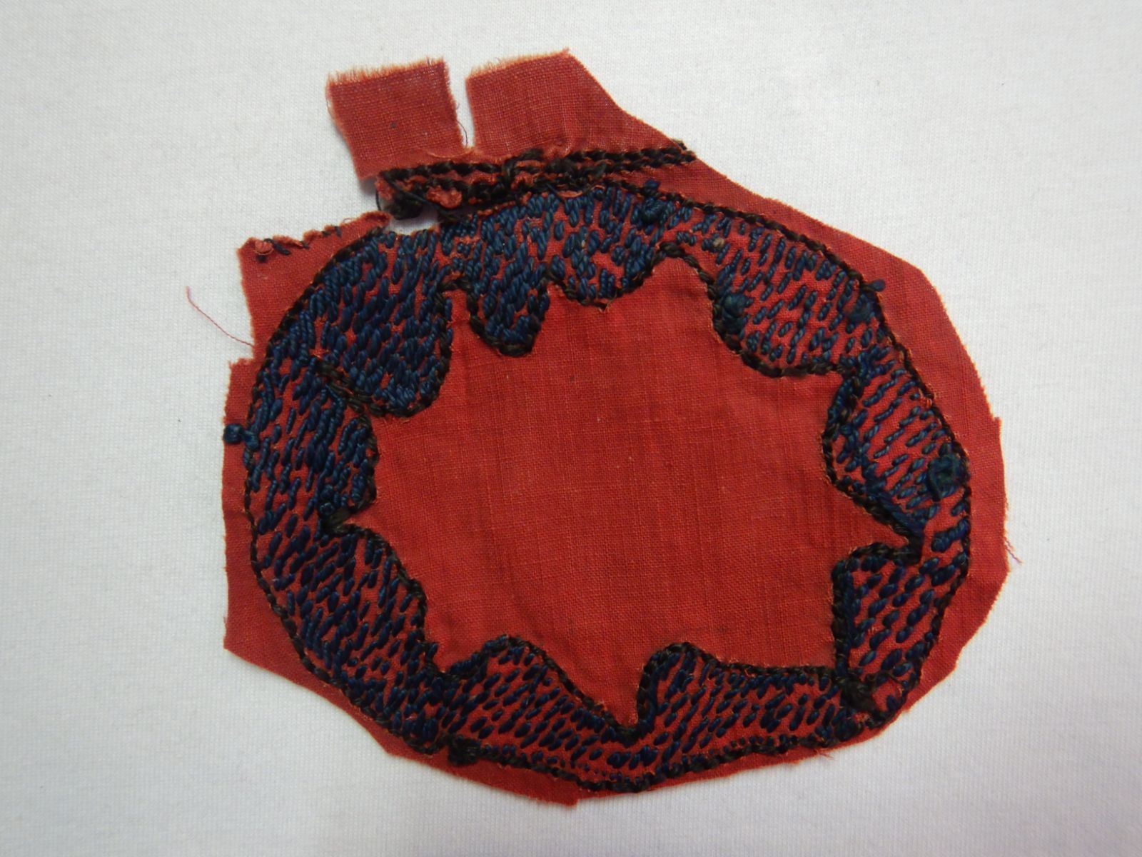 スザニ オールドはぎれ￥1000 NO.42 11×10㎝ ウズベキスタン 花刺繍