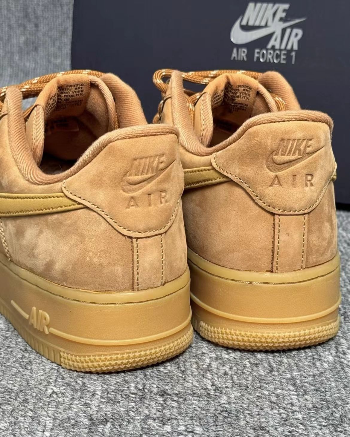 新品 NIKE AIR FORCE 1 '07 WB FLAX WHEAT-GUM ナイキ エアフォース1 フラックス ウィート ローカットスニーカー ブラウン