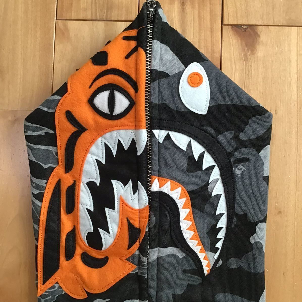 Undefeated × BAPE タイガー シャーク パーカー Sサイズ tiger shark