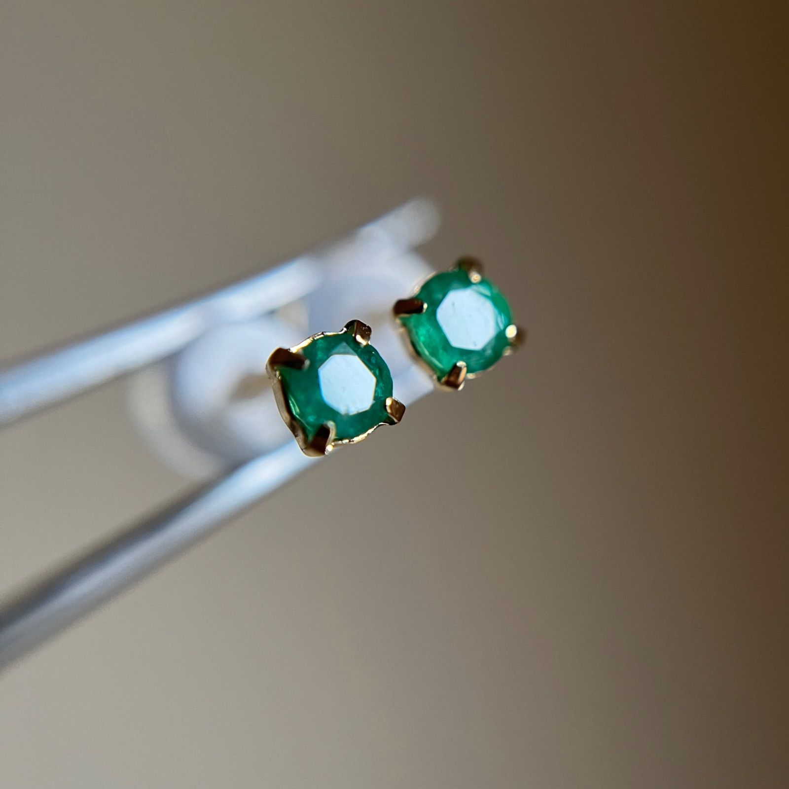 K18 天然石エメラルド ピアス 18金イエローゴールド emerald