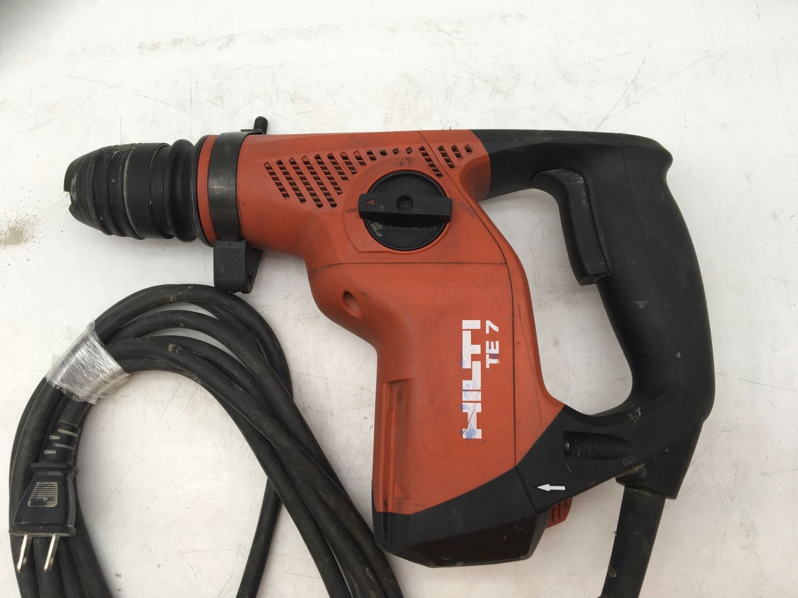 品 HILTI ヒルティ コード式ハンマードリル TE 7 DRS| 100V コンボ 3473872 ITO7M6OBN0TB エコツール知立店 M02