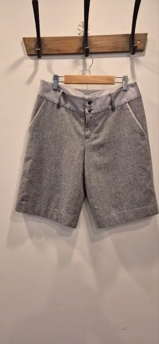 バーバリー ブルーレーベル ヘリンボーン ハーフパンツ 38