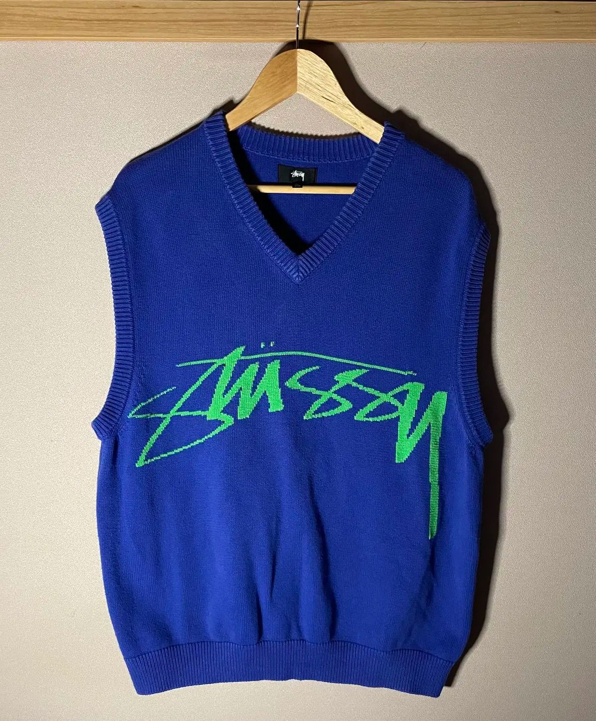 Sweater Vest