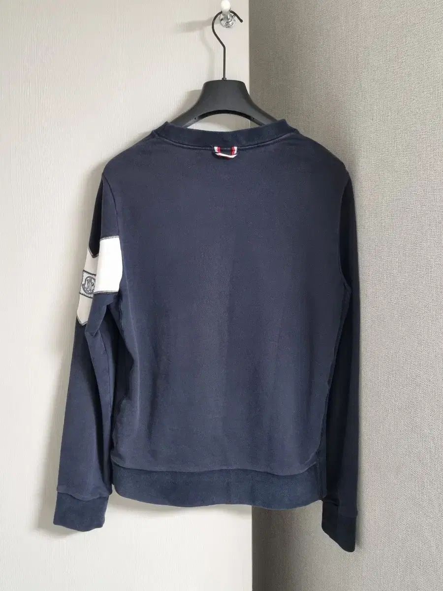 MONCLER モンクレール GAMMA BLUE ガンマブルー スウェット