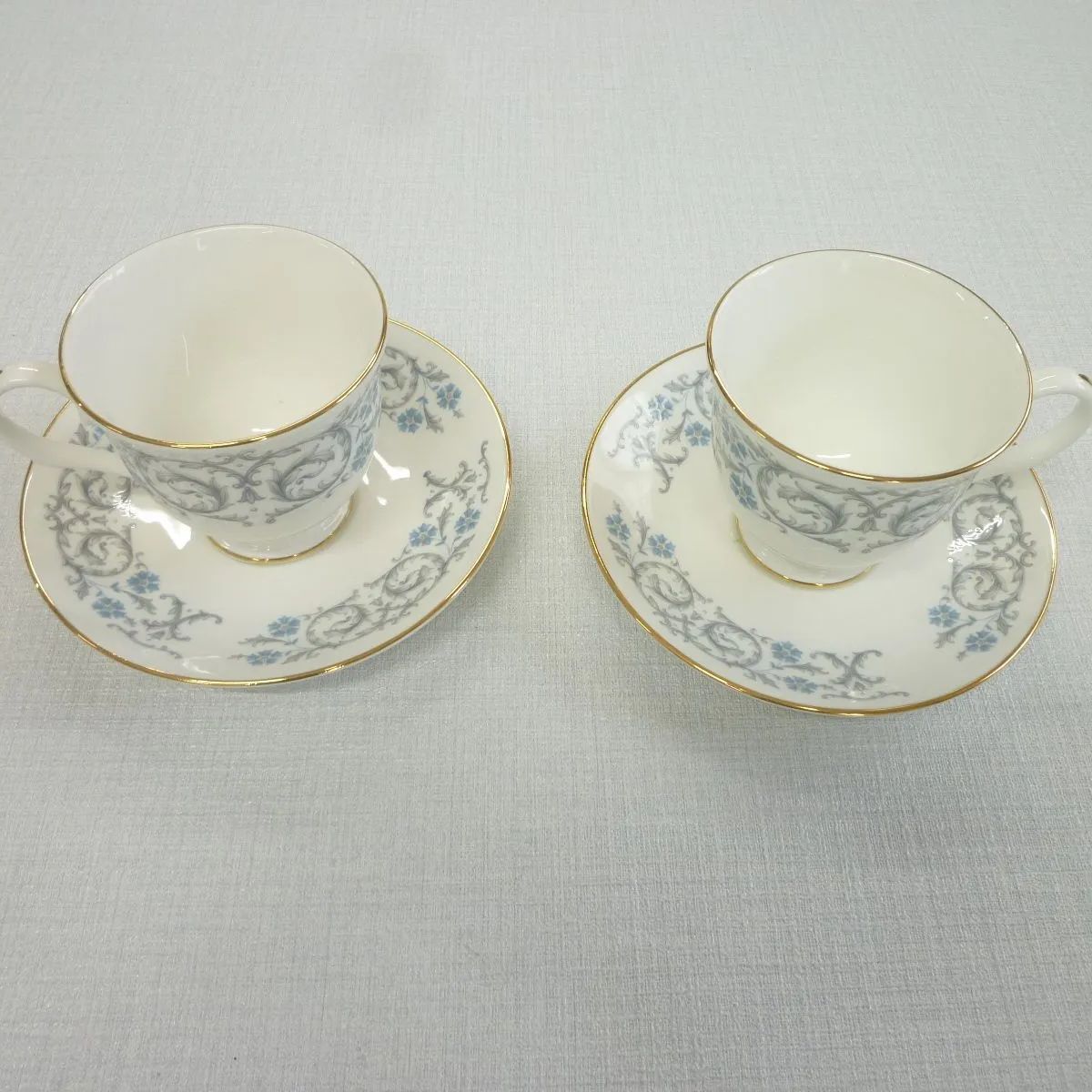 ロイヤルグラフトンカップ＆ソーサー