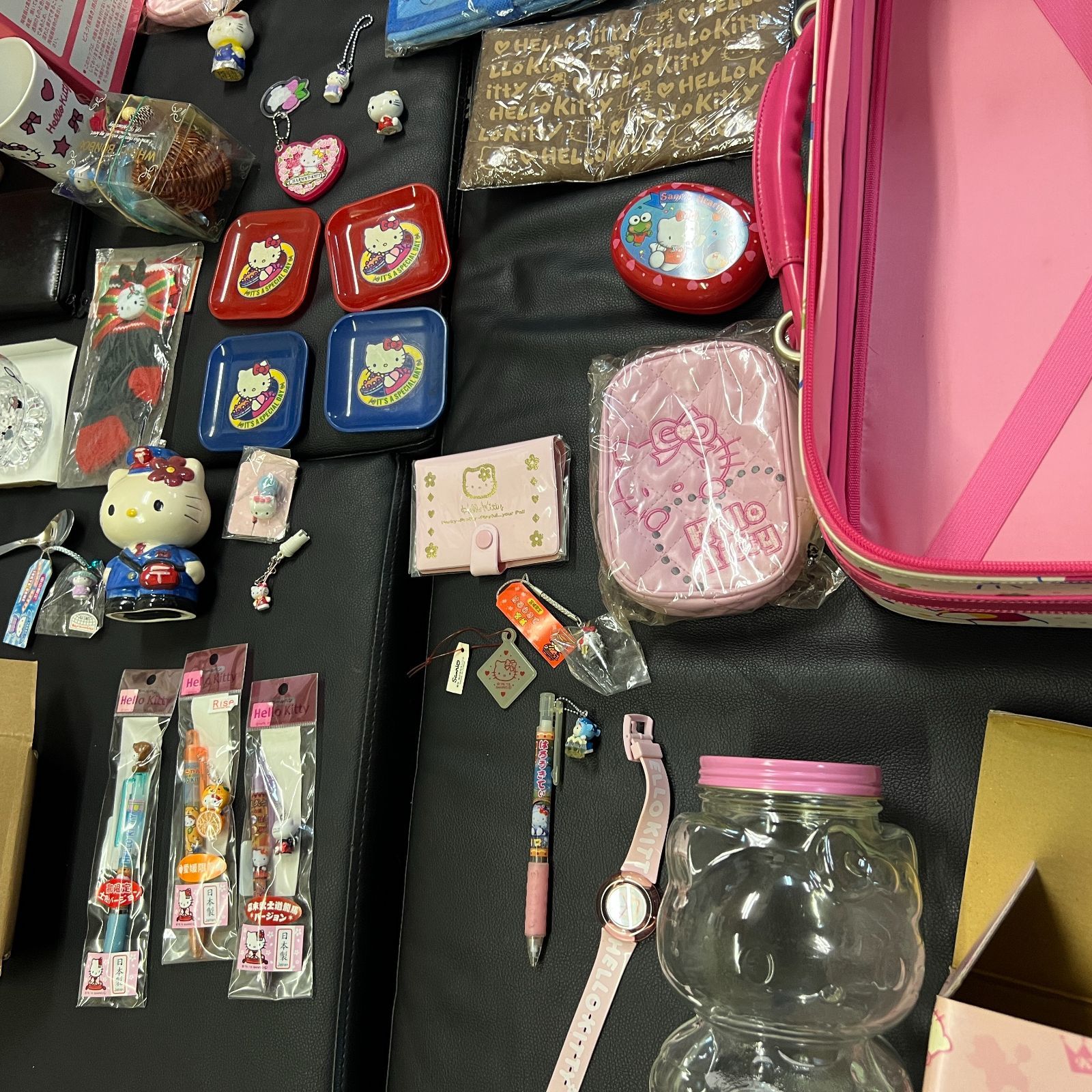 ハローキティ グッズ 大量まとめ売りセット（バッグ・食器・文具・小物