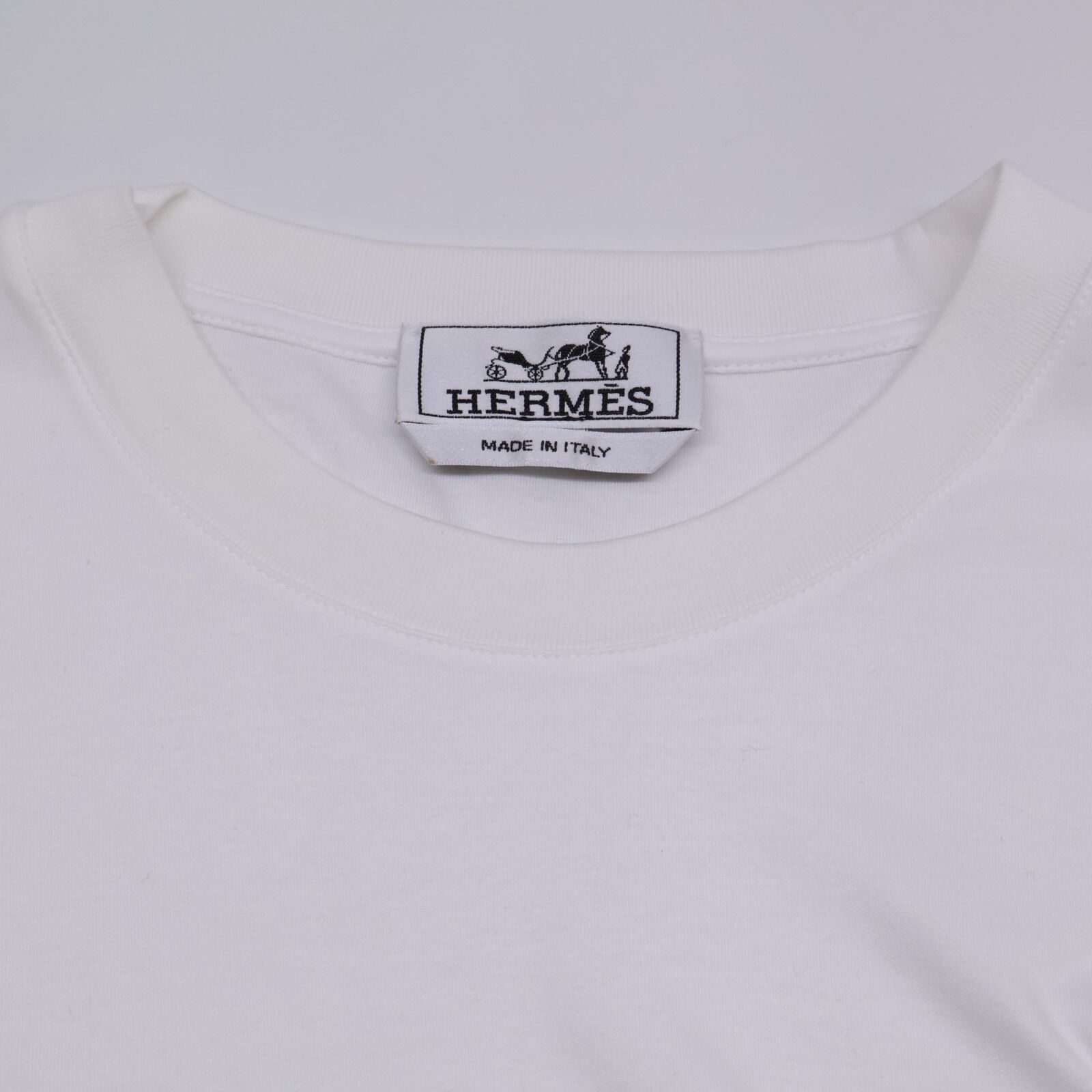 【新品未使用タグと箱付き】HERMES サドルステッチ Tシャツ Mサイズ HERMES サドルステッチ サイレックス コットン Tシャツ Mサイズ