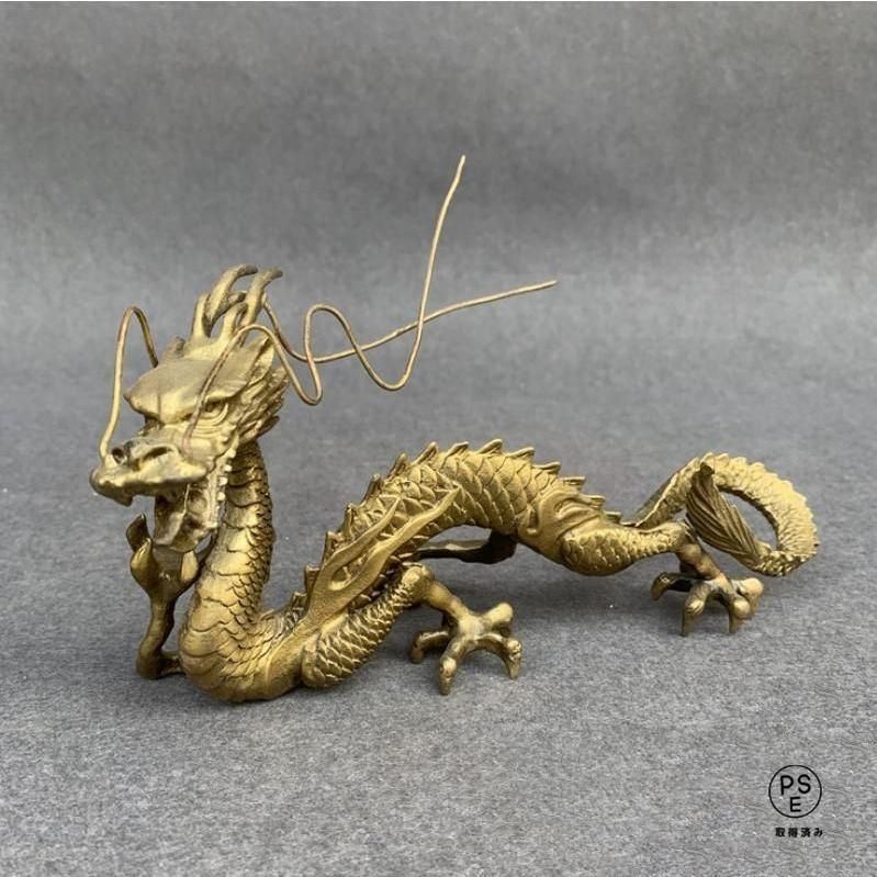 龍の置物
