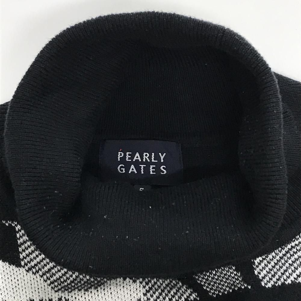 タートルネックセーター