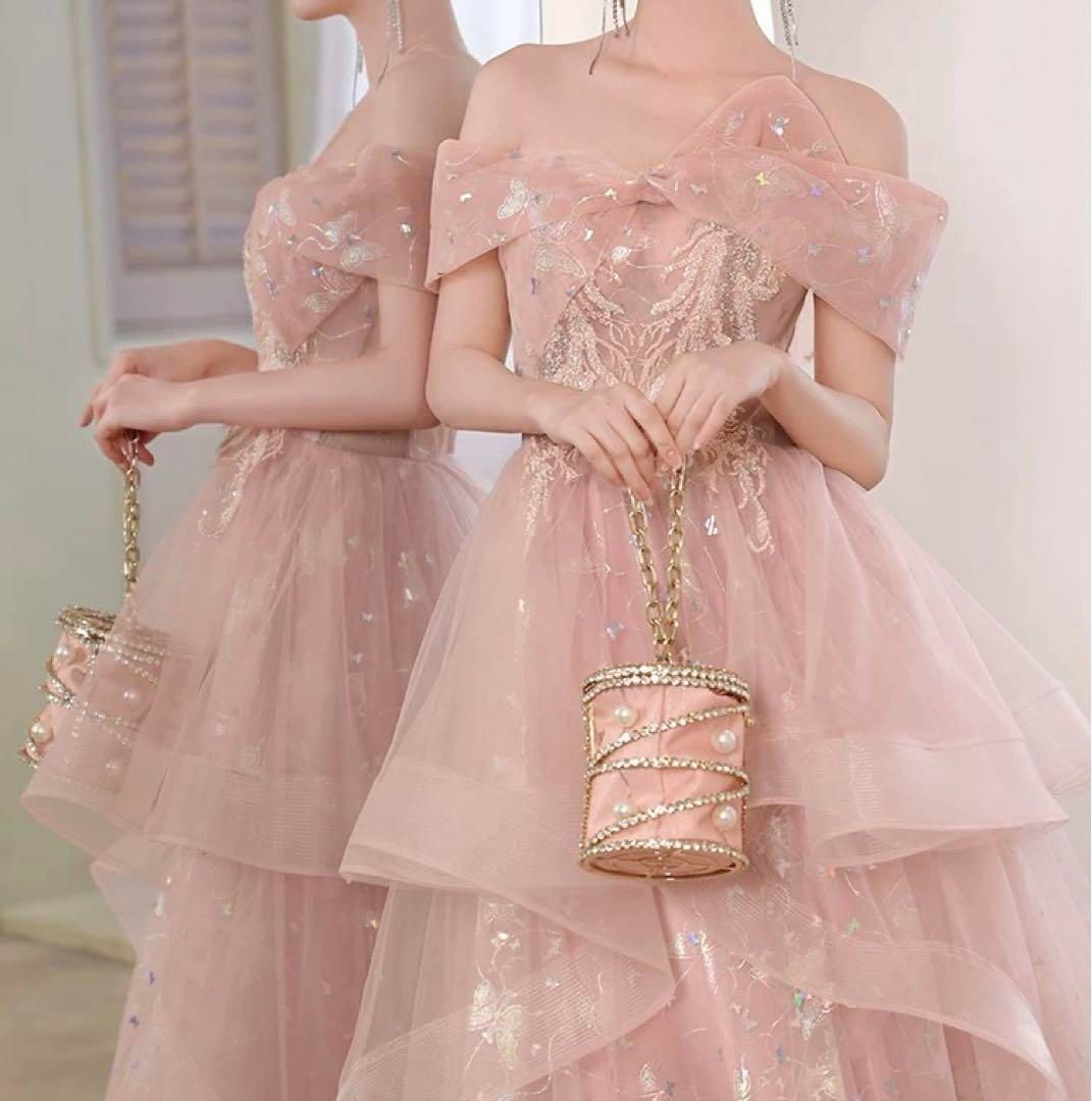 胸元のリボンのデザインが可愛い オフショル イブニングドレス リボンのデザインと花柄が可愛い オフショルイブニングドレス