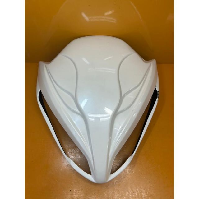 XX 59253 スズキ SUZUKI スカイウェイブ250 タイプS CJ44A-102 フロントカウル フェイス エアロ マスク スクリーンレス 割れあり