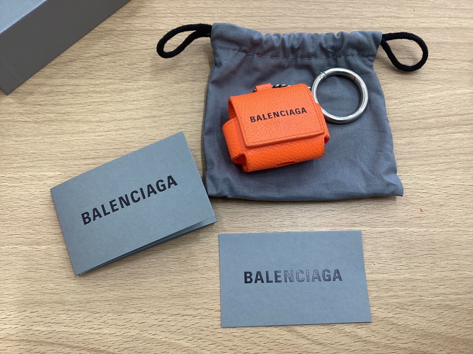 BALENCIAGA バレンシアガ AirPods ケース オレンジ　希少 BALENCIAGA バレンシアガ AirPods ケース オレンジ 希少 希少色