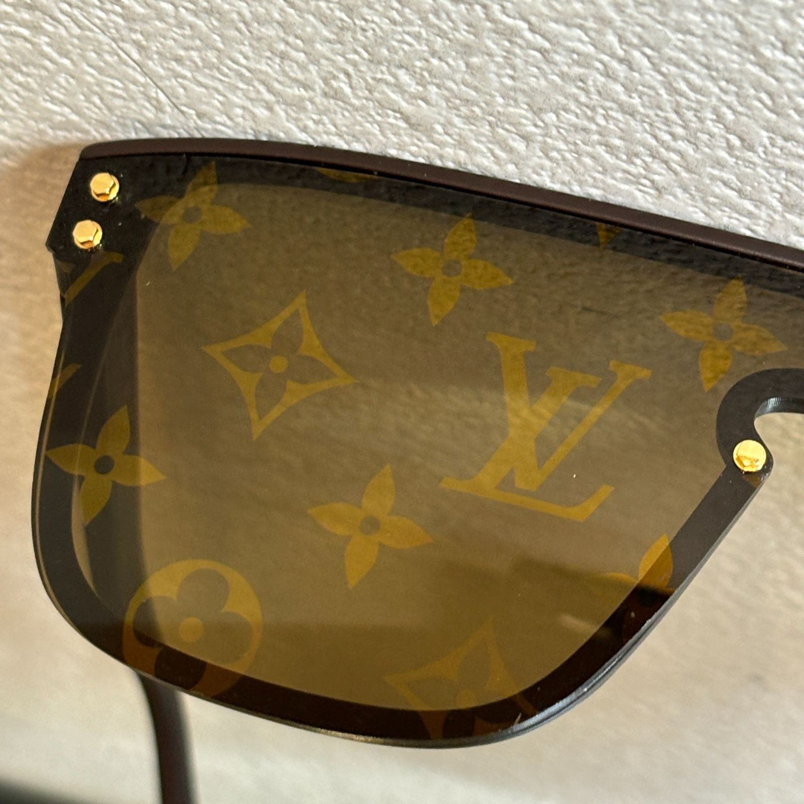 ΩNA3044 大人気！おしゃれ！ LOUIS VUITTON ルイヴィトン サングラス 