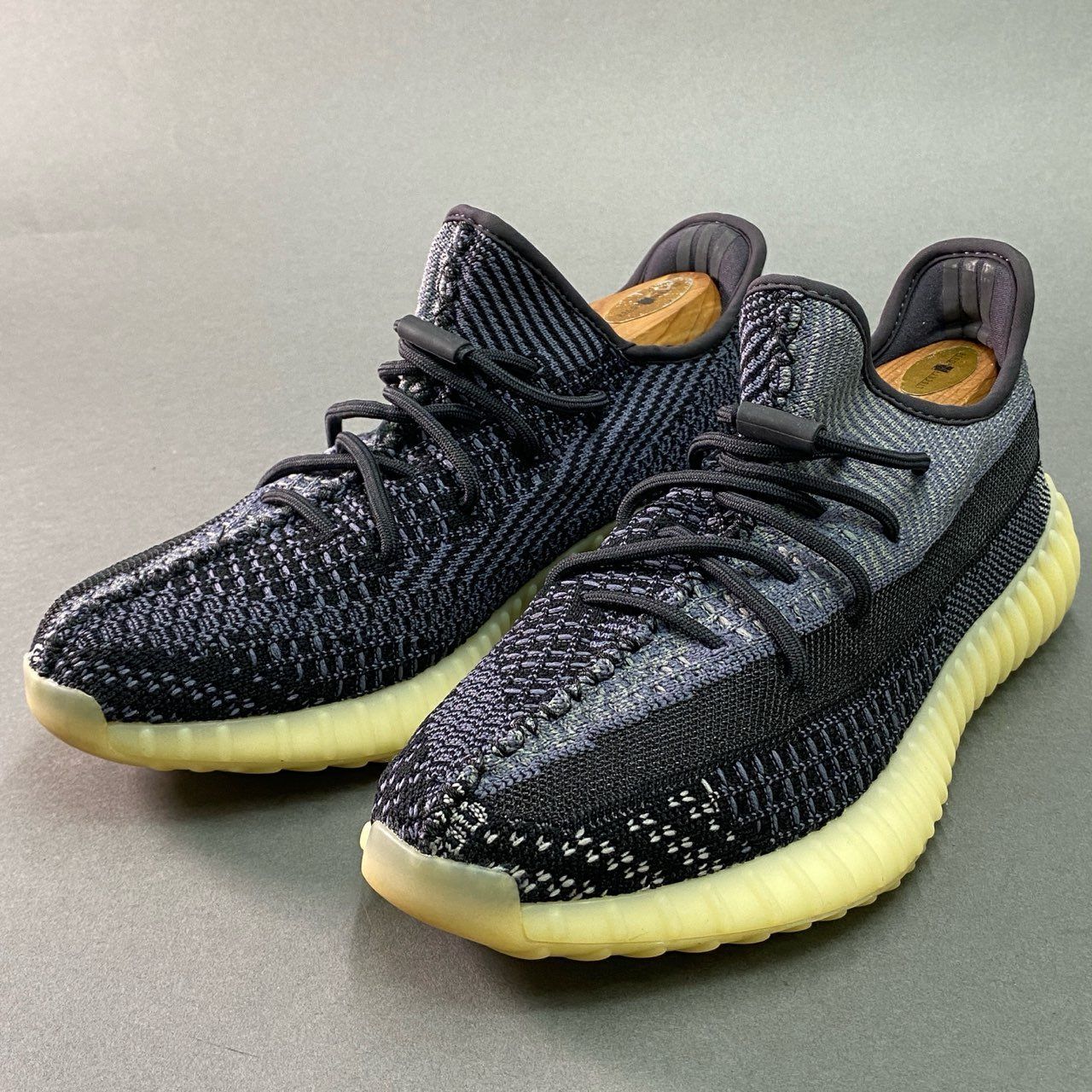 【美品】アディダス YEEZY Boost350 V2 Adidas Yeezy Boost 350 V2 Black Red – YankeeKicks Online