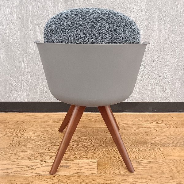 ライトグレー ライトグレージュ