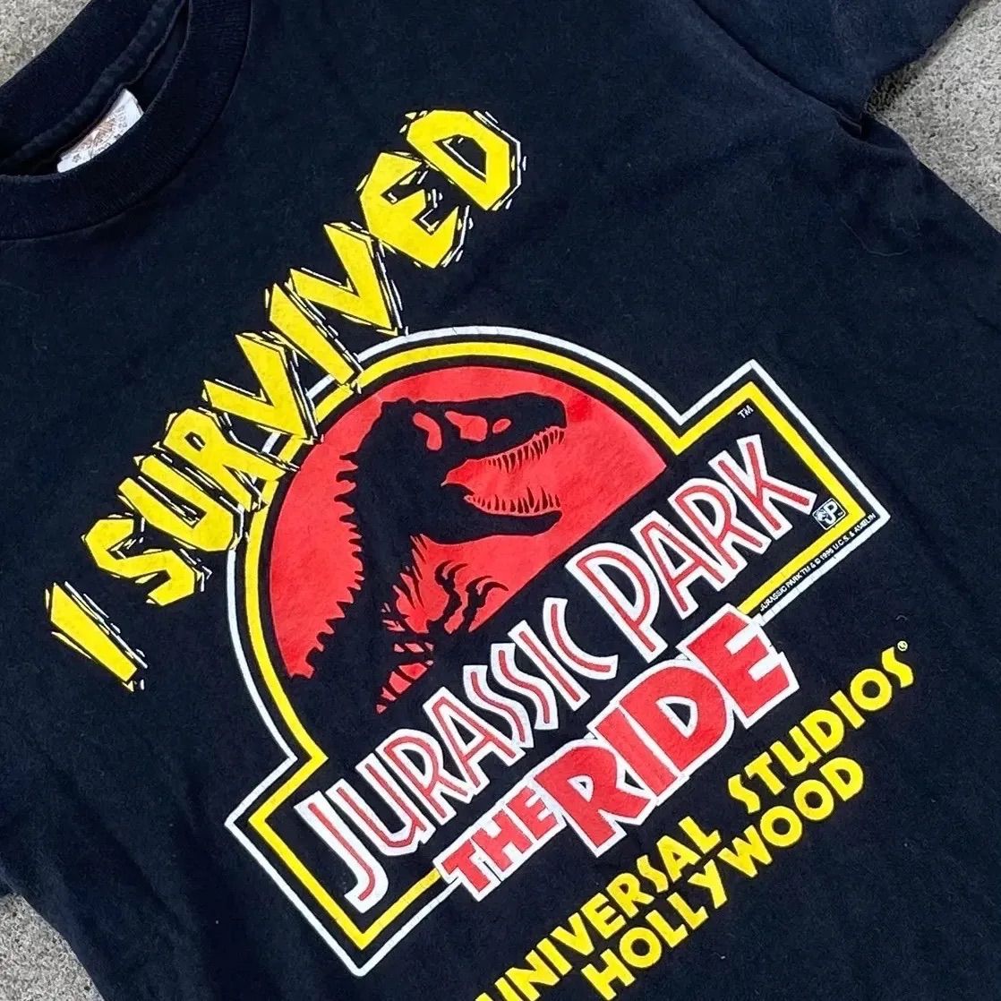 映画 ジュラシックパーク Universal Studios ユニバーサルスタジオ Tシャツ オフィシャルグッズ 大人用 ギフトショップ Jurassic World Adult T-Shirt Tシャツ – ユニバーサル・スタジオ・ジャパン オンラインストア