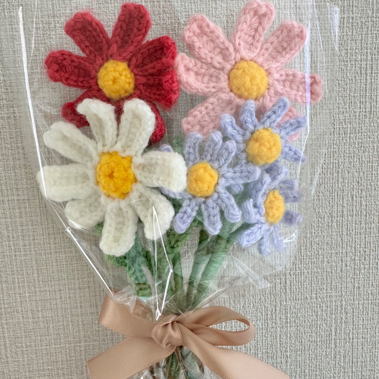 今だけのお値段！！あみぐるみ 編み物 かぎ針 花束 小花 ピンク みすぼらしく ハンドメイド