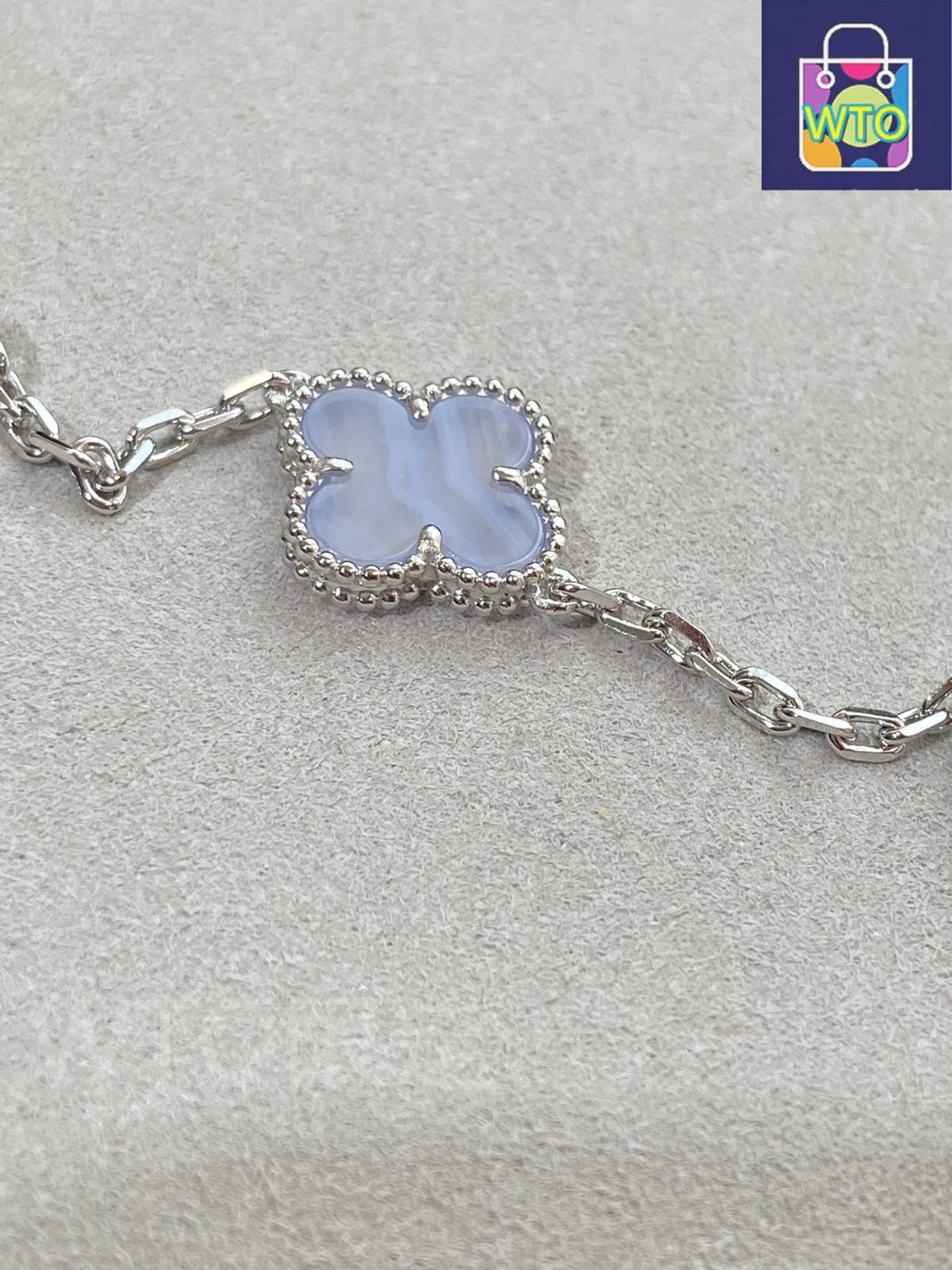 Van Cleef & Arpels] ヴァンクリーフ＆アーペルの四つ葉の