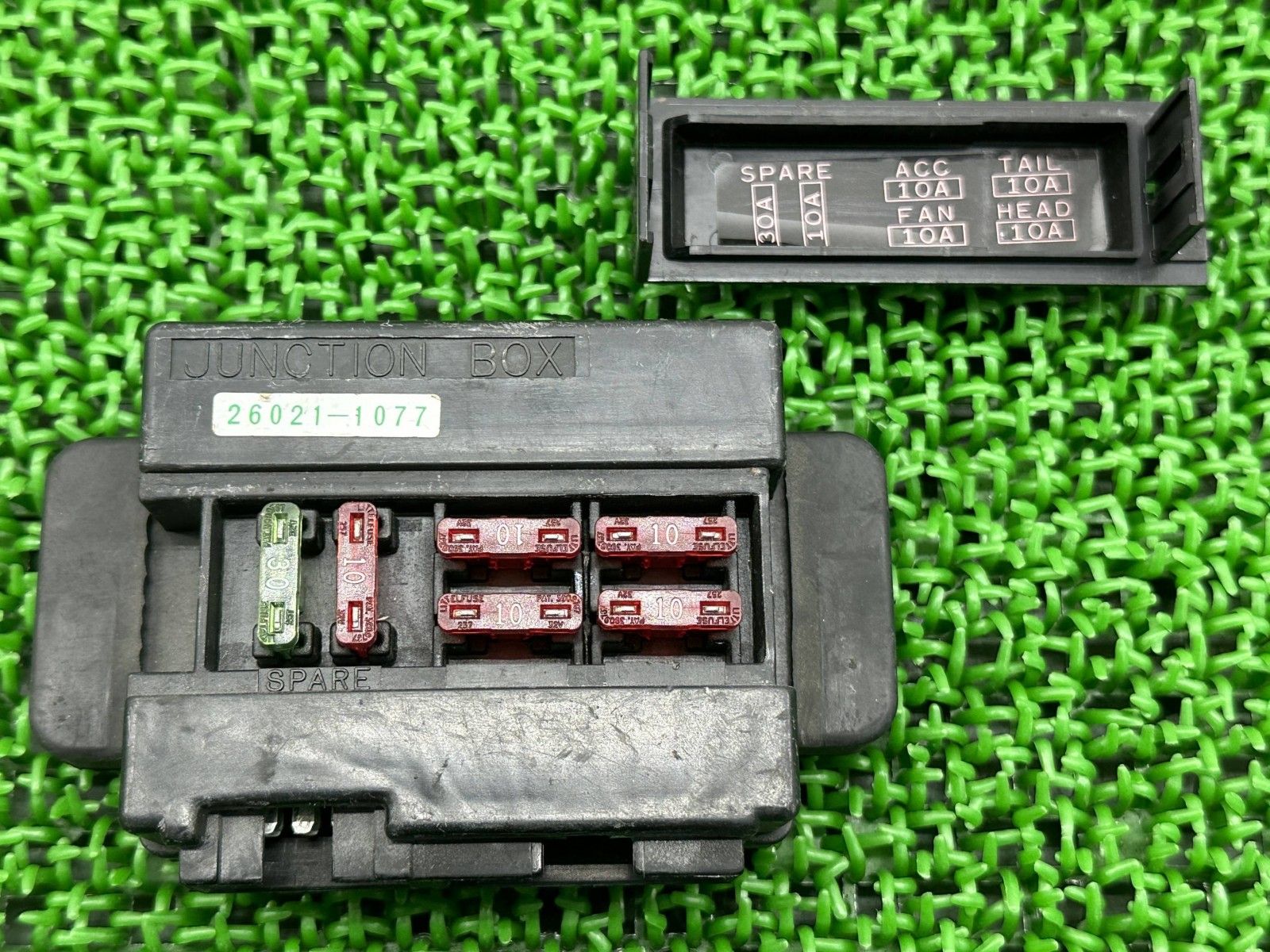 バリオス ヒューズボックス 26021-1077 カワサキ 純正 中古