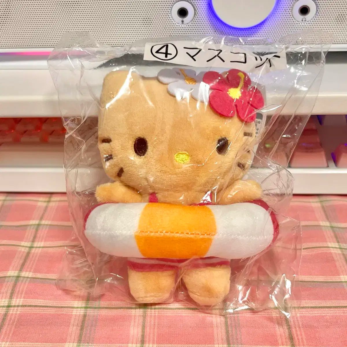 サンリオ　ハローキティ　韓国　KOREA限定商品　日焼けキティ　マスコット サンリオ ハローキティ 日焼けキティ くじ 4 等価性 マスコット