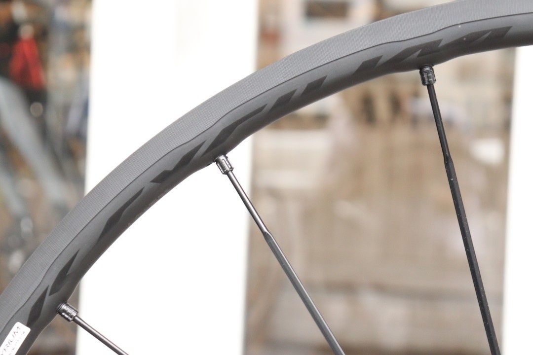 マヴィック MAVIC キシリウム プロ エグザリット KSYRIUM PRO