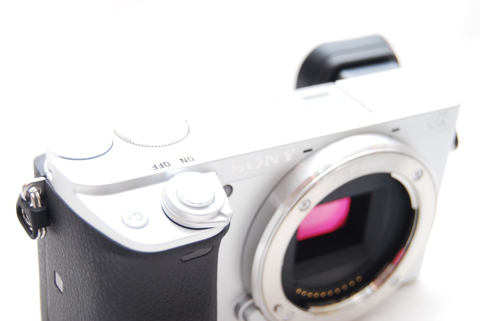 ✨極美品✨ソニー α6400 ボディ❤️ショット数わずか6,584回！ ✨極美品✨ソニー α6400 ボディ❤️ショット数わずか6,584回！ ✨極