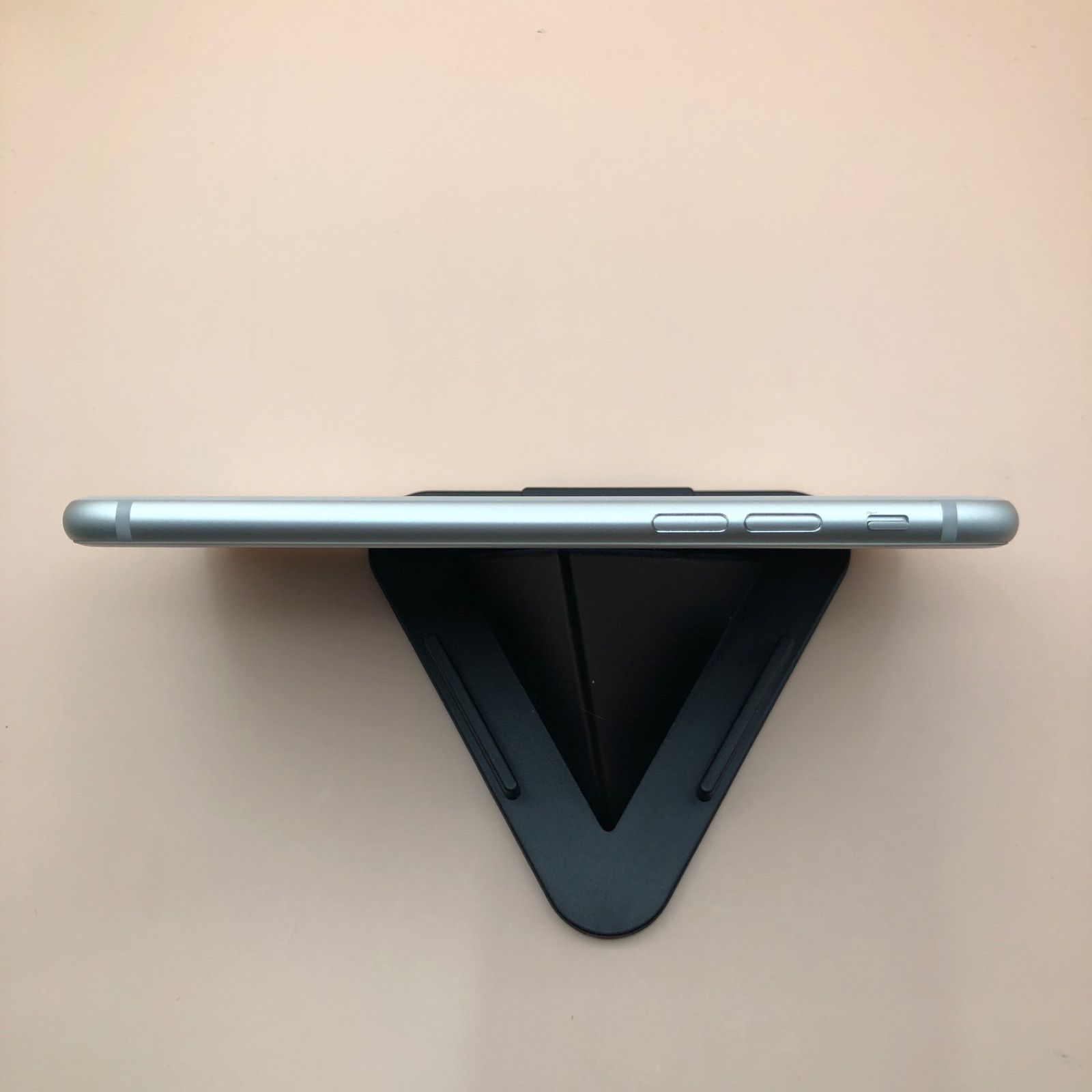 訳アリ中古】 iPhone 8 64GB Silver Softbank〇 SIMロック解除済