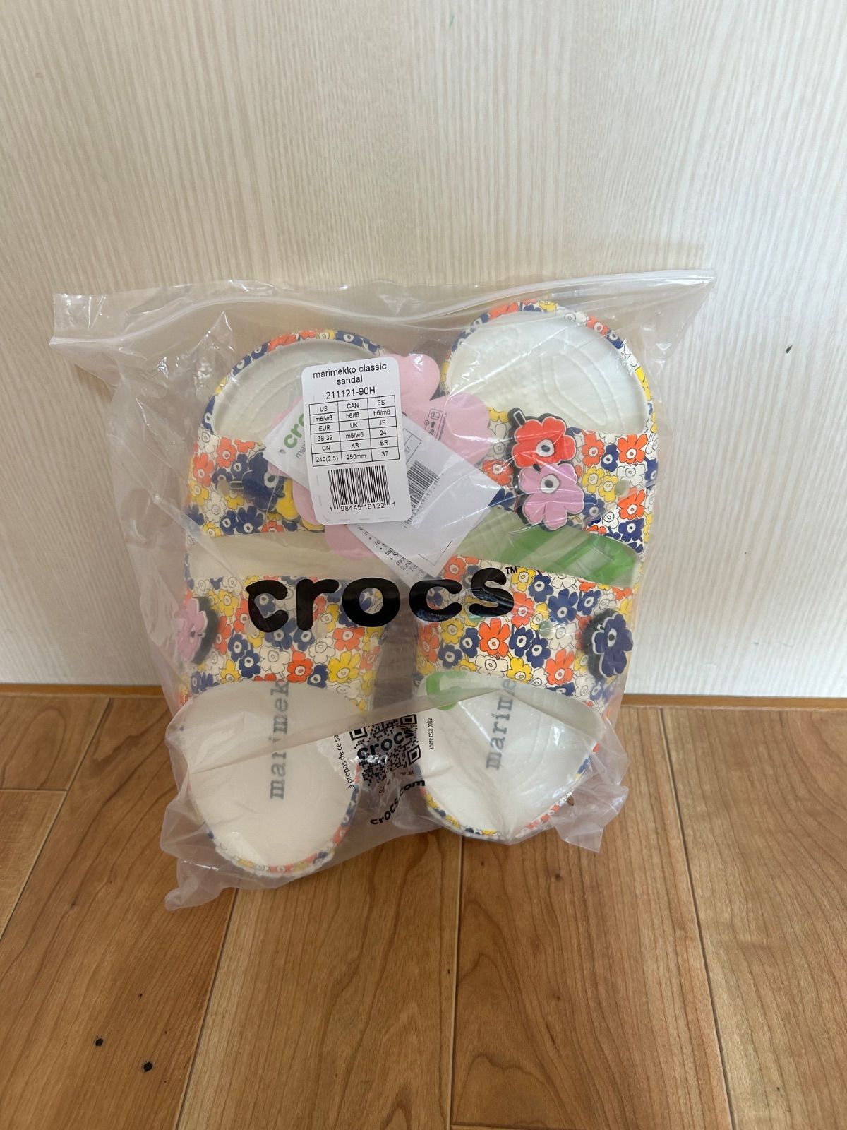 新品 正規品 クロックス マリメッコ コラボ サンダル 花柄 24cm