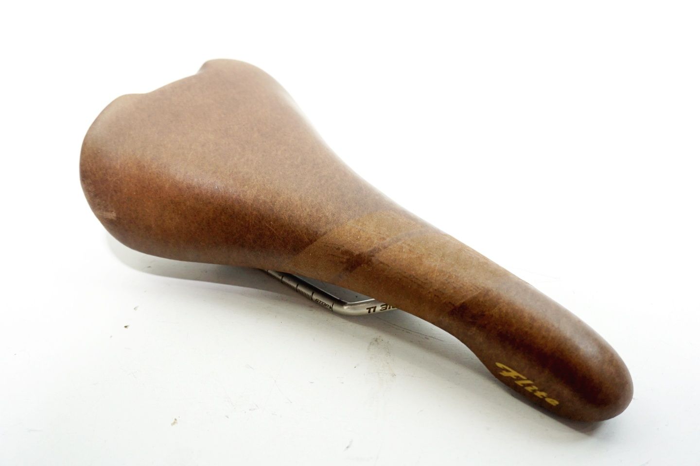 SELLE ITALIA 「セライタリア」 MILANO FLITE BULLITT サドル / バイチャリ中目黒店