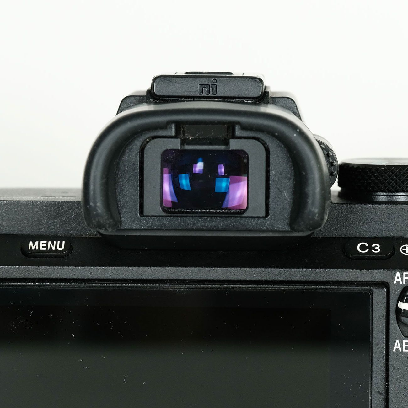 並品｜バッテリー3個・チャージャー2個付] SONY α7 II（ILCE-7M2