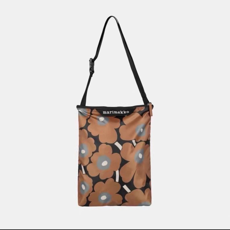 新品未使用　マリメッコ　ショルダーバッグ marimekko - 【未使用】マリメッコ Kaste Logo ショルダーバッグ