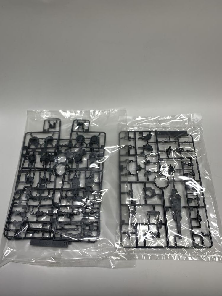 【中古】GﾀﾞﾑS）箱傷ｱﾘ)RG ダブルオークアンタ フルセイバー ガンプラ プレミアムバンダイ 未組立 [18][240018378980] 中古】GﾀﾞﾑS）箱傷ｱﾘ)RG ダブルオークアンタ フルセイバー