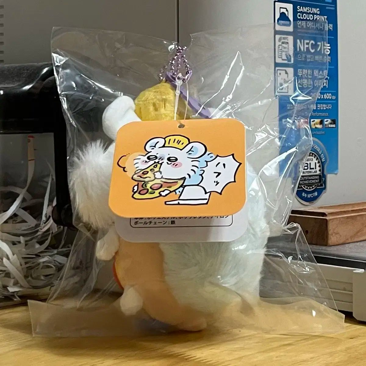 雷市場（ポンジャン）商品韓国直送】 ちいかわ ピザ モモンガ