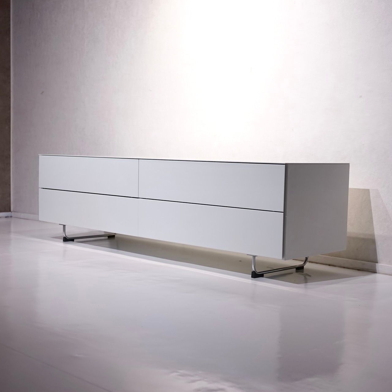 ローボード AVボード