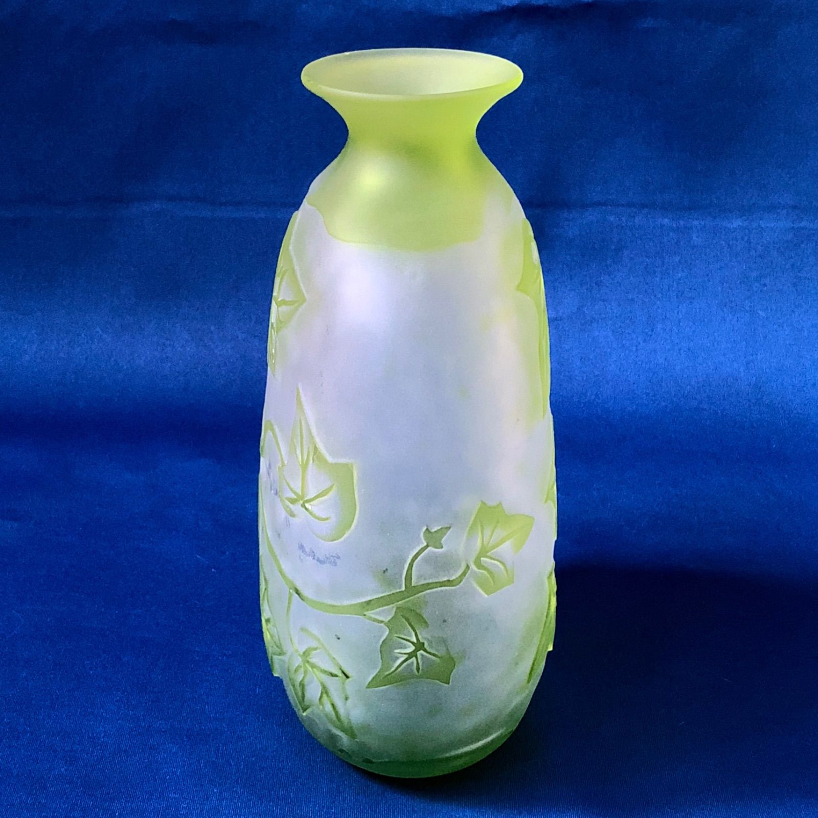 稲嶺盛吉(宙吹きガラス工房虹) 琉球ガラス 花入れ 花器 花瓶 茶道具 ガラス