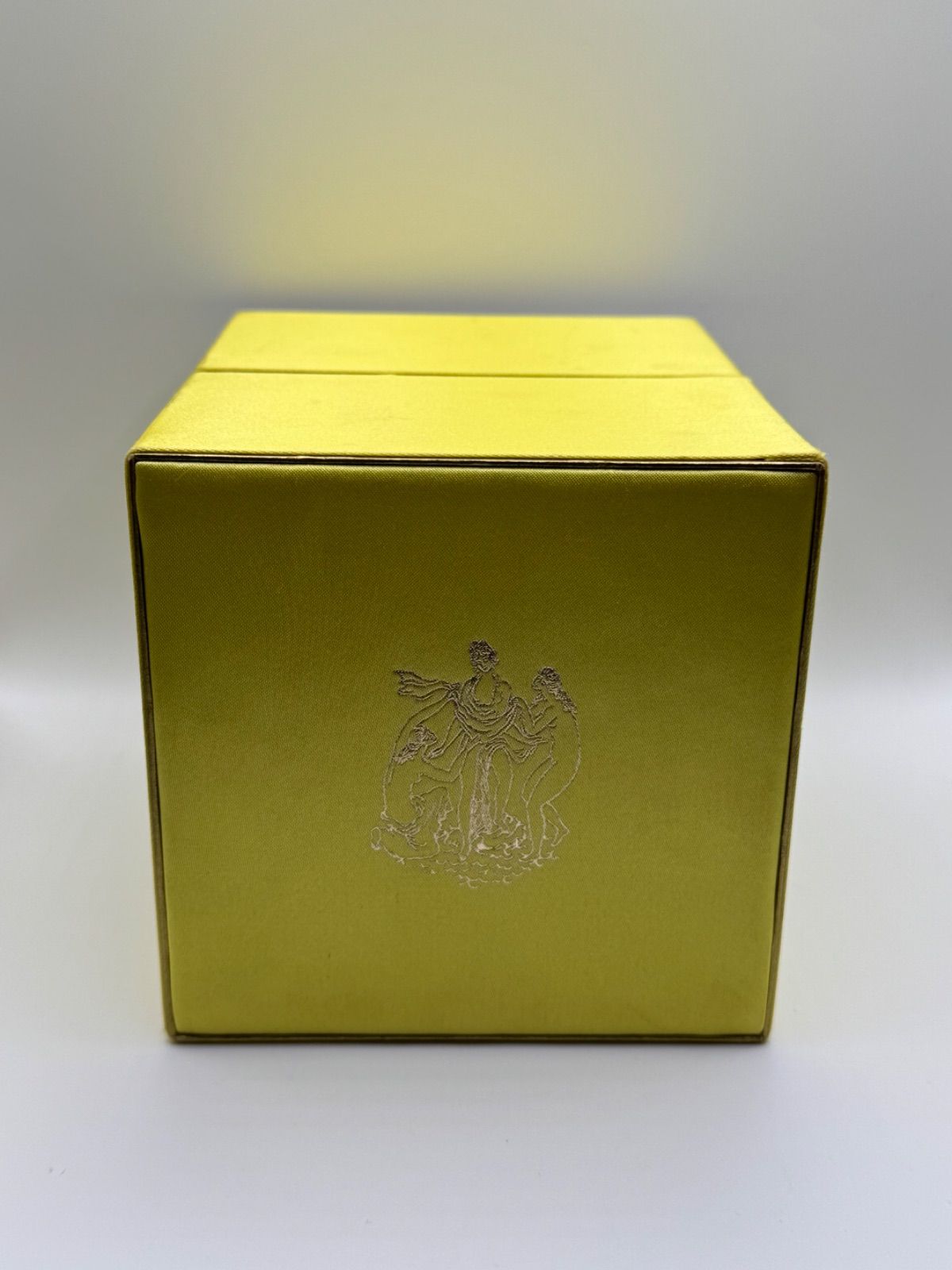 希少 一羽鳩 二羽鳩 NINA RICCI ニナリッチ レールデュダン ラリック