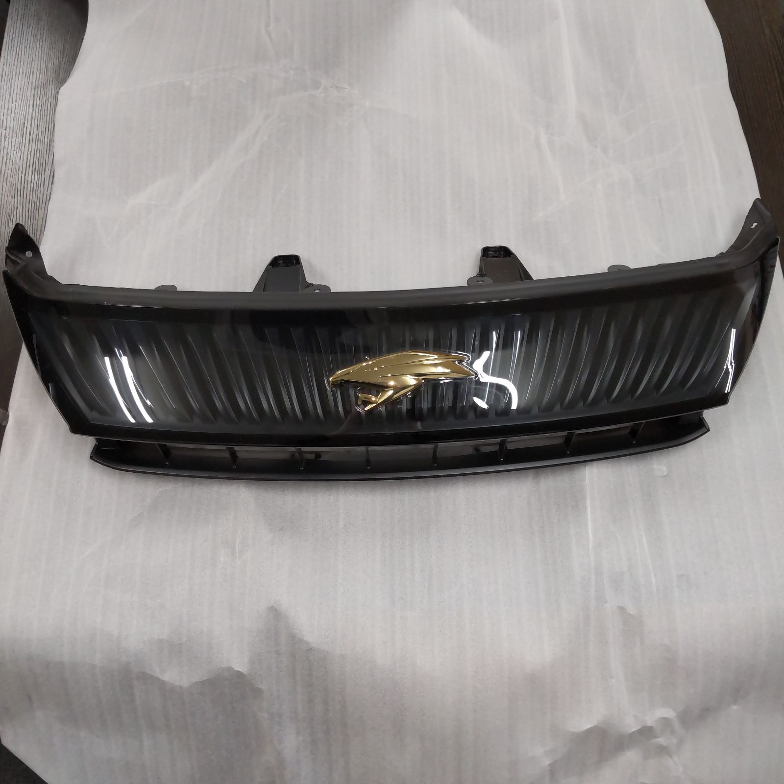 TAKAROX様売約済 【純正】ハリアー60系フロントグリル トヨタ 純正 ハリアー 60系 後期型 フロントグリル 53114