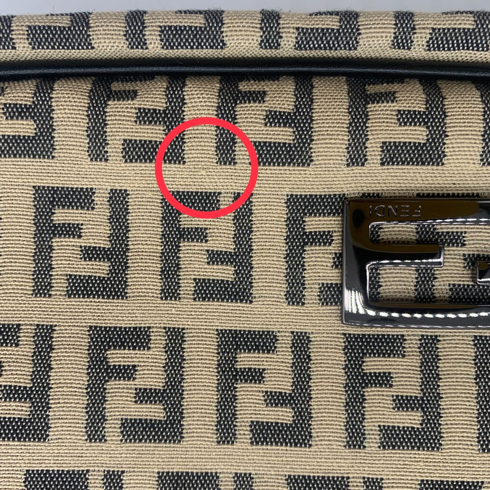 ▽FENDI フェンディ ズッカ柄 ポーチ 7N0047 ブラウン - メルカリ