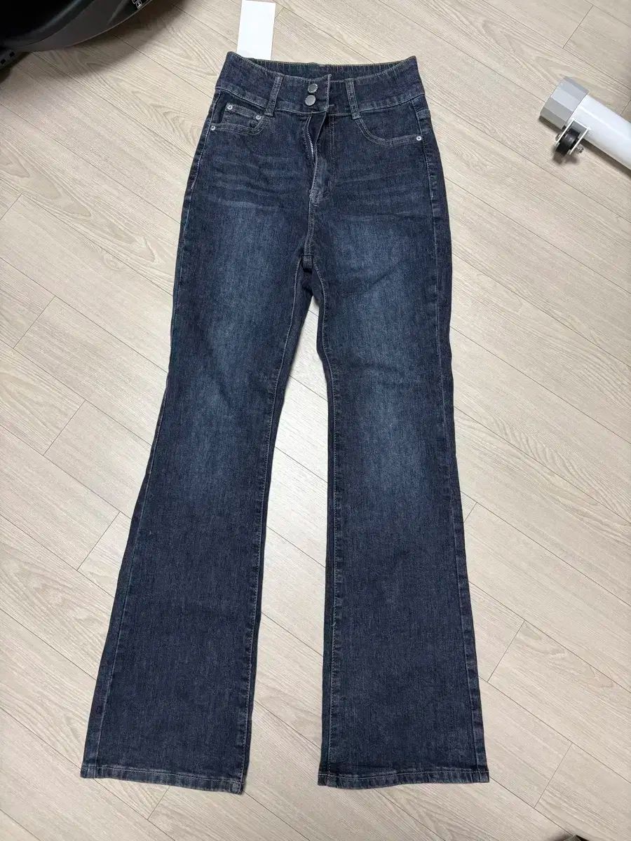 新品) ブーツカット デニム デニムパンツ