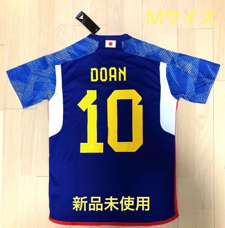 サッカー日本代表ユニフォーム 堂安律 2024年 アジアW杯 10番 タグ付き新品未使用 Mサイズ - メルカリ