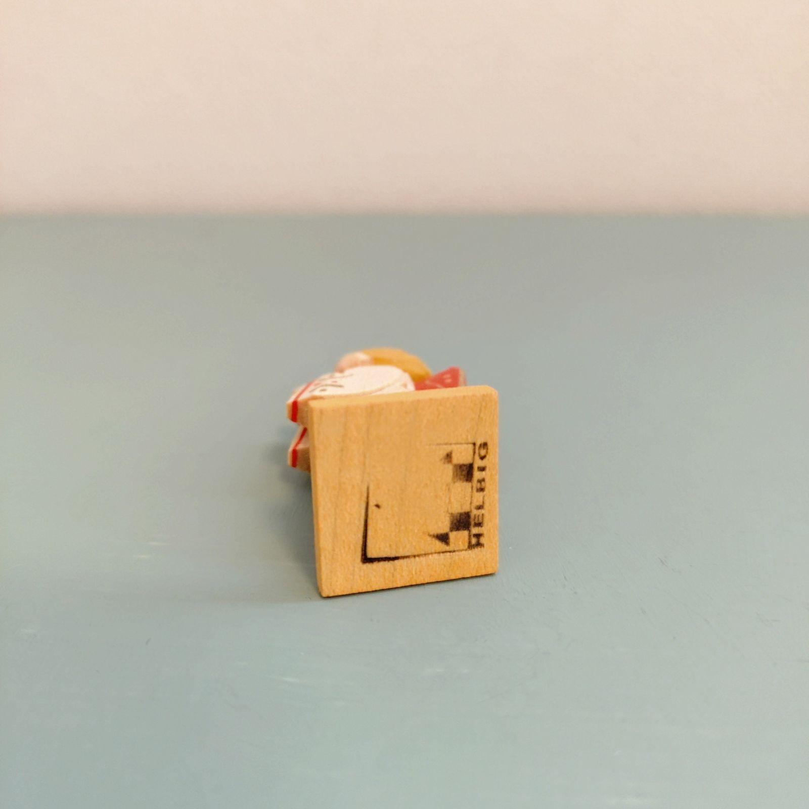 お祈りをする天使 ドイツ工芸品 木製 エミール・ヘルビッヒ工房