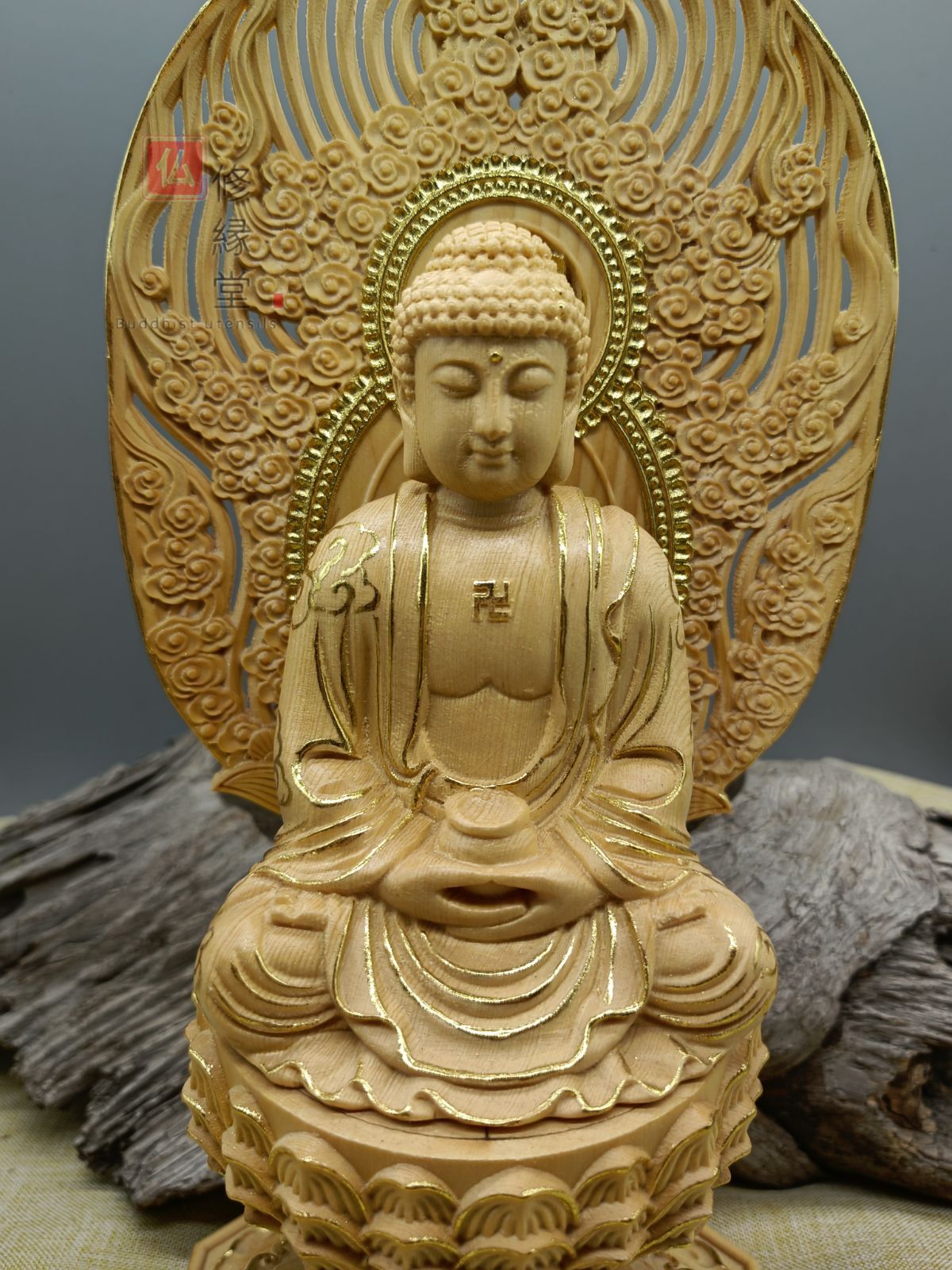 修縁堂】木彫り 仏像 釈迦如来座像 釈迦牟尼仏 彫刻 本金 切金 天然木 