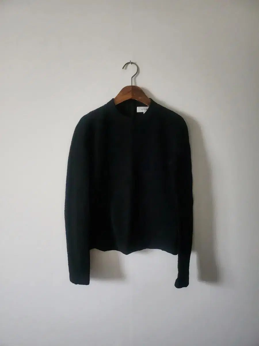 カービン carven 黒 スリムに フィット スパン糸 Tシャツ 店舗版