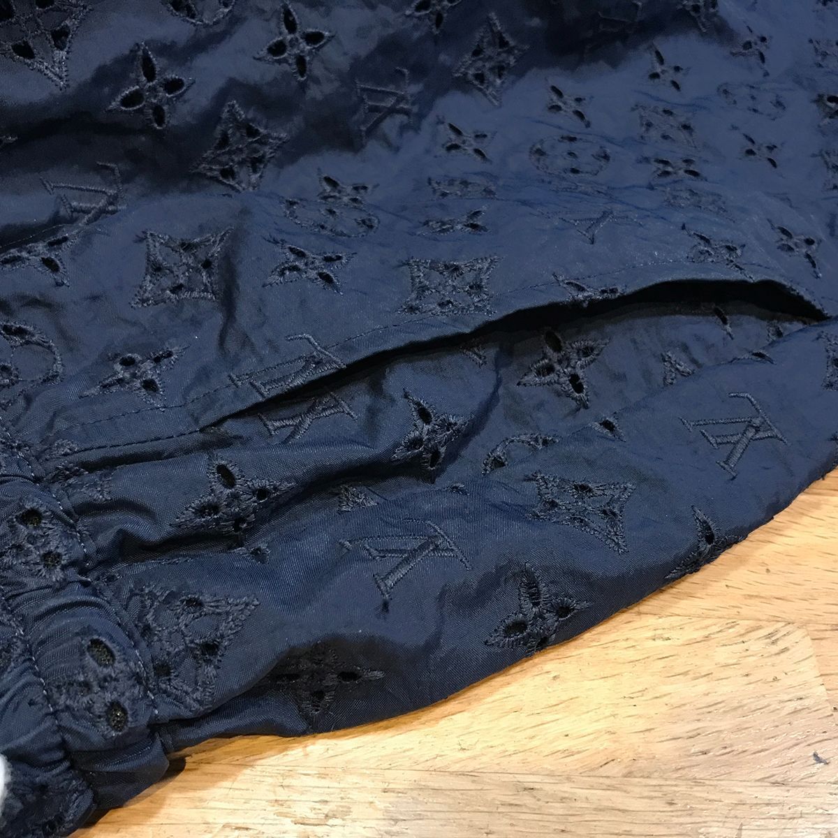 エンブロイダリー Lサイズ