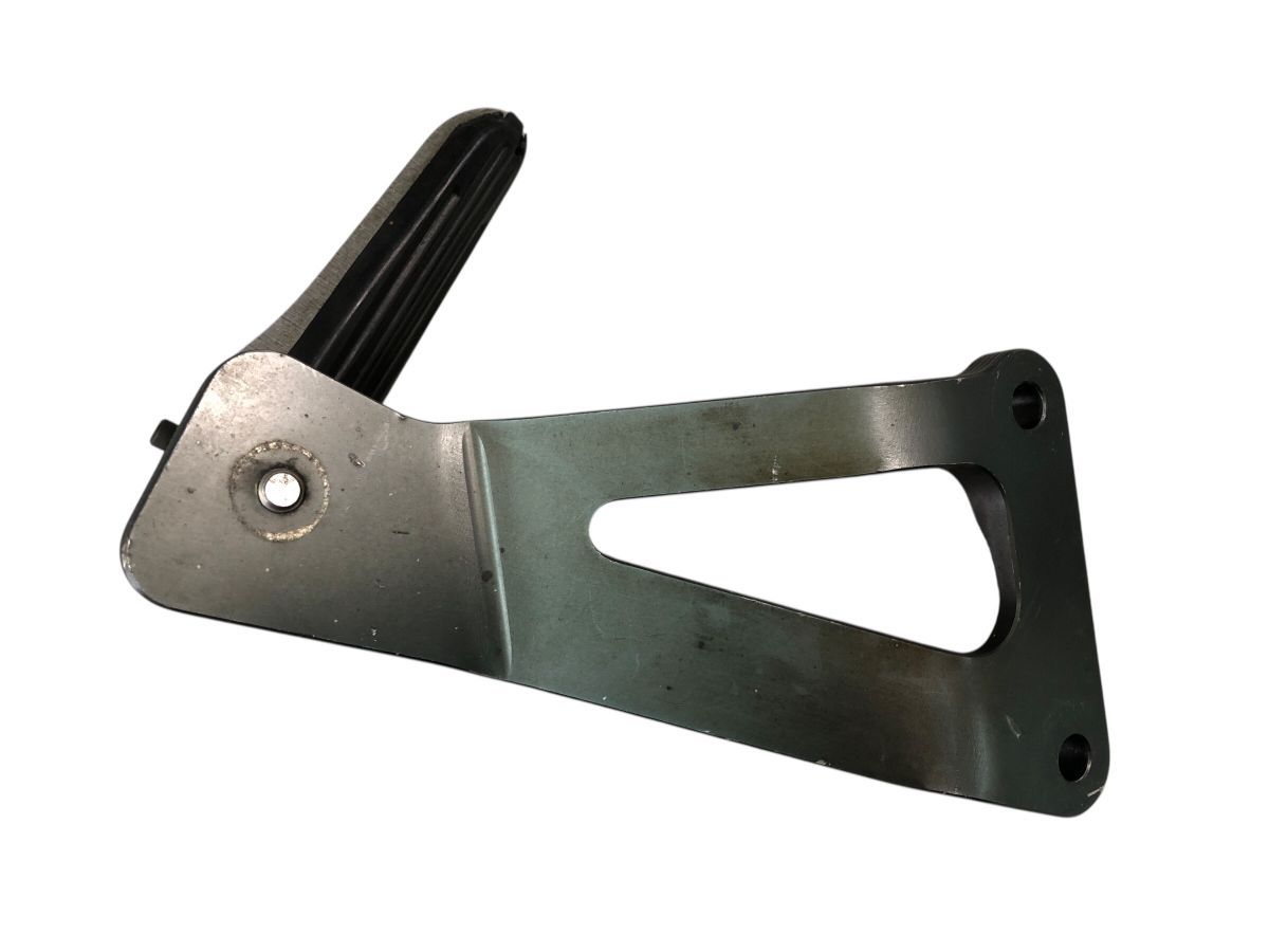 GSX1300R ハヤブサ 隼 GW71A 初期型 タンデムステップ ヨシムラ 取付ピッチ71ｍｍ 補修 ドレスアップにも 2764-M6354 BRIGHTFACE_UK