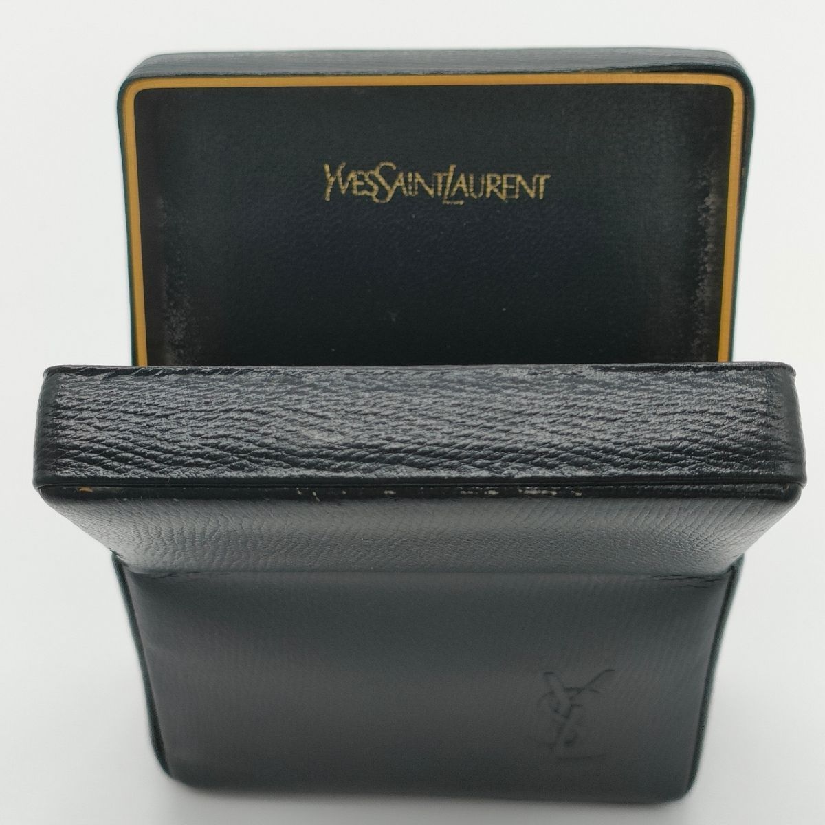 YSL イウ゛サンローラン シガレットケース レザー系 ブラック タバコ 