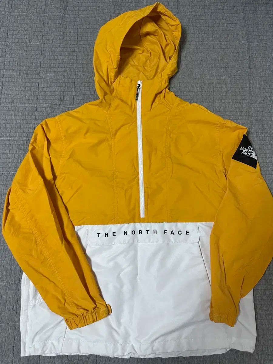 THE NORTH FACE ザ ノース フェイス イェロー ホワイト Anorak アノラック ウィンドブレーカー 100 L