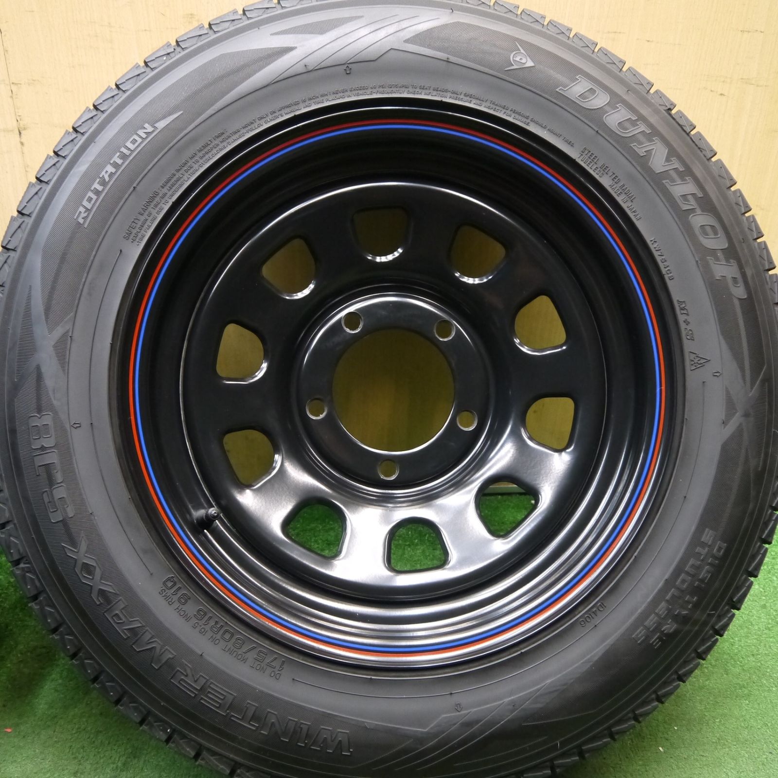 スタッドレス デイトナ 4本 DAYTONA 8J +20 265/70R17 スタッドレス デイトナ 4本 DAYTONA 8J +20 265/70R17