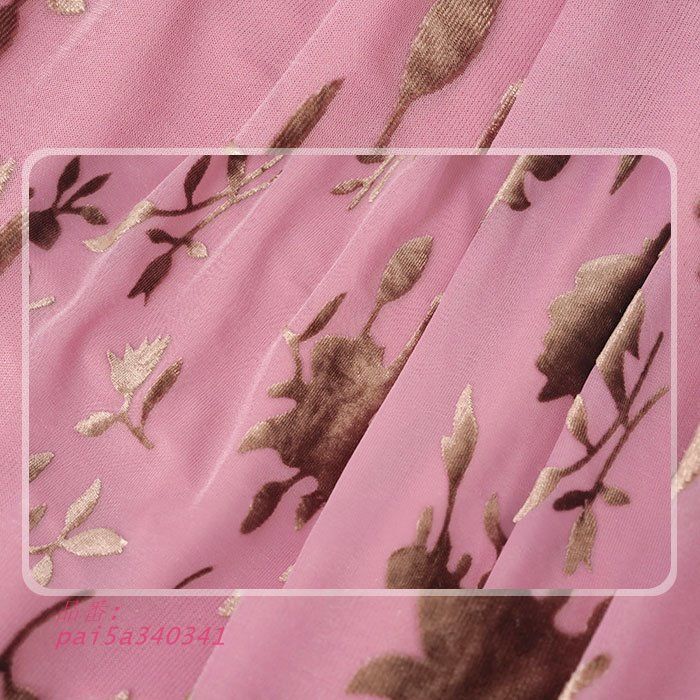 長袖ミモレ丈タイトワンピース